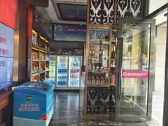 -莹乐迪量贩式KTV(祝桥店)