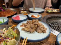 -明洞阿姨·韩式酱蟹烤肉·创意料理(三元桥店)