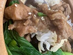 -煲仔皇腊味煲仔饭(经四万达店)