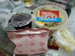 -花溪巷牛肉粉(泉城路店)