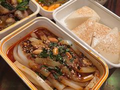 川北凉粉-渝信川菜 · 川味家常菜(财富购物中心店)