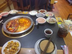 -沸炉重庆老火锅(军事博物馆店)