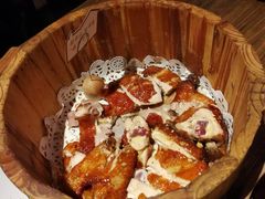 胡桃里招牌烤鸡-胡桃里乐队酒馆(鎏嘉码头店)