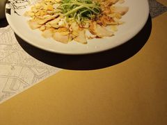薄切鲜鱼片-穹六人间 people 6(岳阳路店)