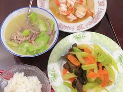 -鲸育宝宝月嫂(徐汇店)