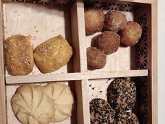 -八府香鸭·啫啫煲(华山路店)