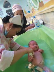 -鸿睿贝之语月子中心