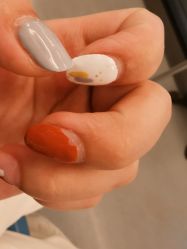 -逸日式美甲美睫工作室