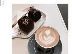 拿铁-UNI UNI(环亚凯瑟琳店)