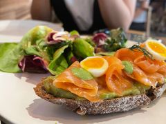 -Common Table · Brunch & Coffee