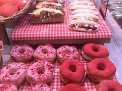 -巴黎贝甜(华堂新辰汇店)