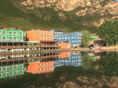 -百里峡七彩艺术小镇