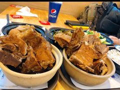 -万和春排骨砂锅米饭(新业广场店)