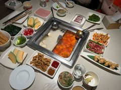 -海底捞火锅鲜切牛肉主题店(长寿路店)
