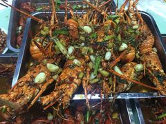 -老谭虾王蟹皇·龙虾·烧烤(蝴蝶湾店)