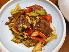 -青瓦餐厅·生鱼片·韩园烤肉(西塔店)