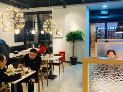 大堂-黄弟大排档·湖南菜·小龙虾·小海鲜(凯旋北路店)