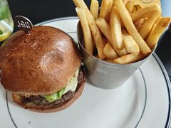 -尚牛社会 Beef & Liberty(浦东嘉里城店)