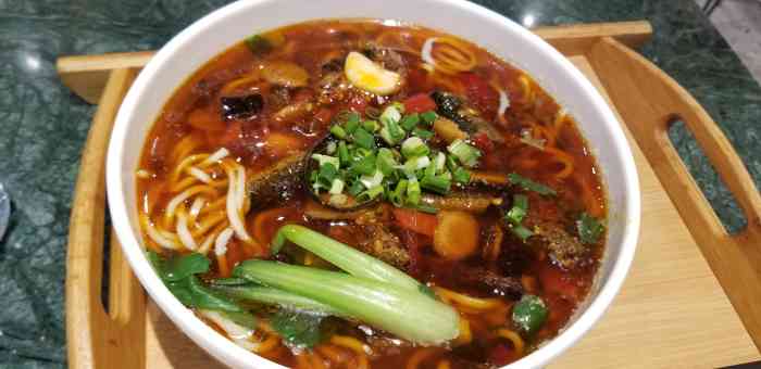 东匠制面(成都悠方购物中心店)-"这家悠方负一楼的抄手是我到访频率最