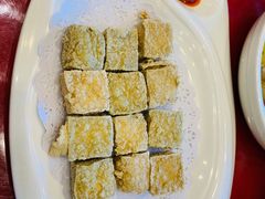 -侬佳蒸菜馆(听潮店)