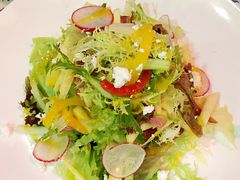 苹果烟熏鸭肉沙拉-新城概念餐厅