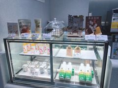 面包甜点陈列柜-喜茶(广州中山六路店)