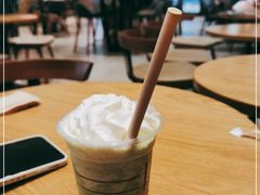 -星巴克臻选(华堂·新辰汇店)