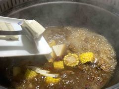 -袁小二大东北铁锅炖(吉祥村总部)