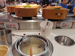 -龍歌自助小火锅(市南金茂湾店)