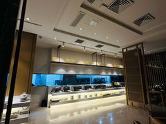 -鱼鲜饭香·招牌汽锅剁椒鱼头王