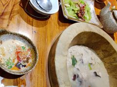 -滇香肴·云南菜蒸汽石锅鱼(云南北路店)