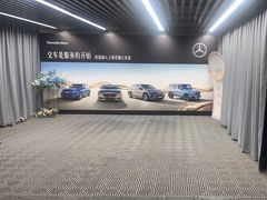 -上海星瀚奔驰4S店(红柳路店)