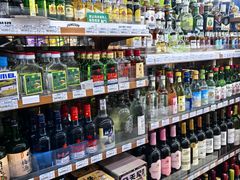 -全家便利店(莲花池东路店)