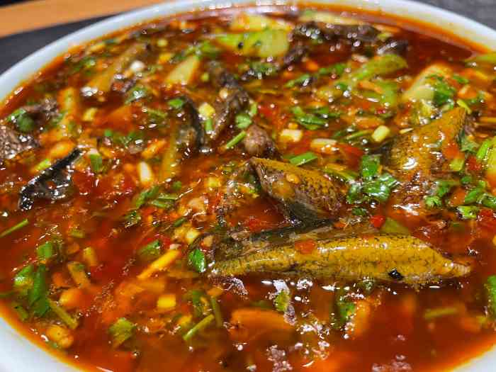 呱呱叫烧菜馆(眉山店)-"是胖友强烈推荐的馆子,中午一点才到,过了.