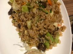 -玛格萝妮(汇智国际商业中心店)