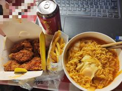 -Bigboss炸鸡啤酒(横店商业步行街店)