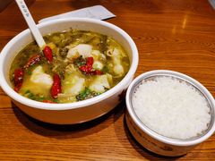-渝是乎酸菜鱼·川渝小炒(新世界百货望京店)