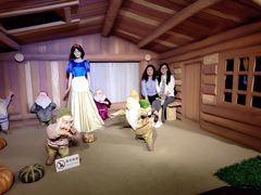 -金石蜡像馆