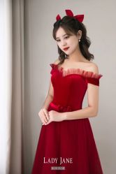 -Lady  Jane高端婚纱礼服馆