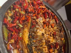 -鸣记脆皮烤鱼·海鲜烤鱼(三八广场店)