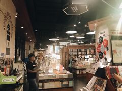 -西西弗书店&矢量咖啡(壹方购物中心店)