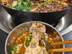 -鸿顺老铁锅美蛙鱼府(解放碑店)