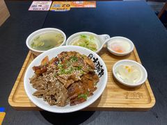 大碗过瘾三拼饭-熊吞·大碗丼烧肉饭(西市场嘉华店)