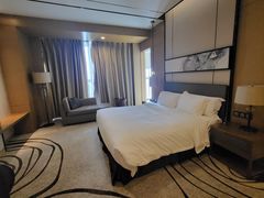 -天津梅江中心皇冠假日酒店