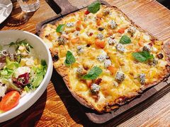 -1886德国汽车餐厅(外滩十六铺码头店)