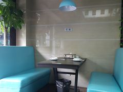 卡座-茅炒屋龙虾·烧烤·湘菜(新河路店)