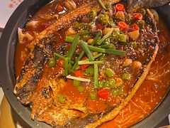 清鮰鱼-鸣记脆皮烤鱼·海鲜烤鱼(三八广场店)
