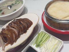 -梅利汴京烤鸭•开封豫菜地标店(东司门店)
