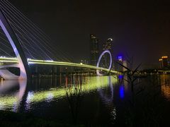 -南京眼步行桥