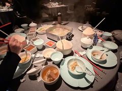 -左庭右院鲜牛肉火锅黑金店(陆家嘴中心店)